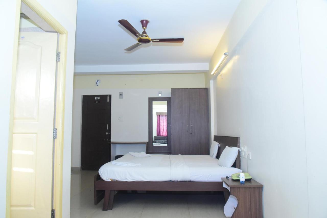 R S Bhavan Manipal Bagian luar foto