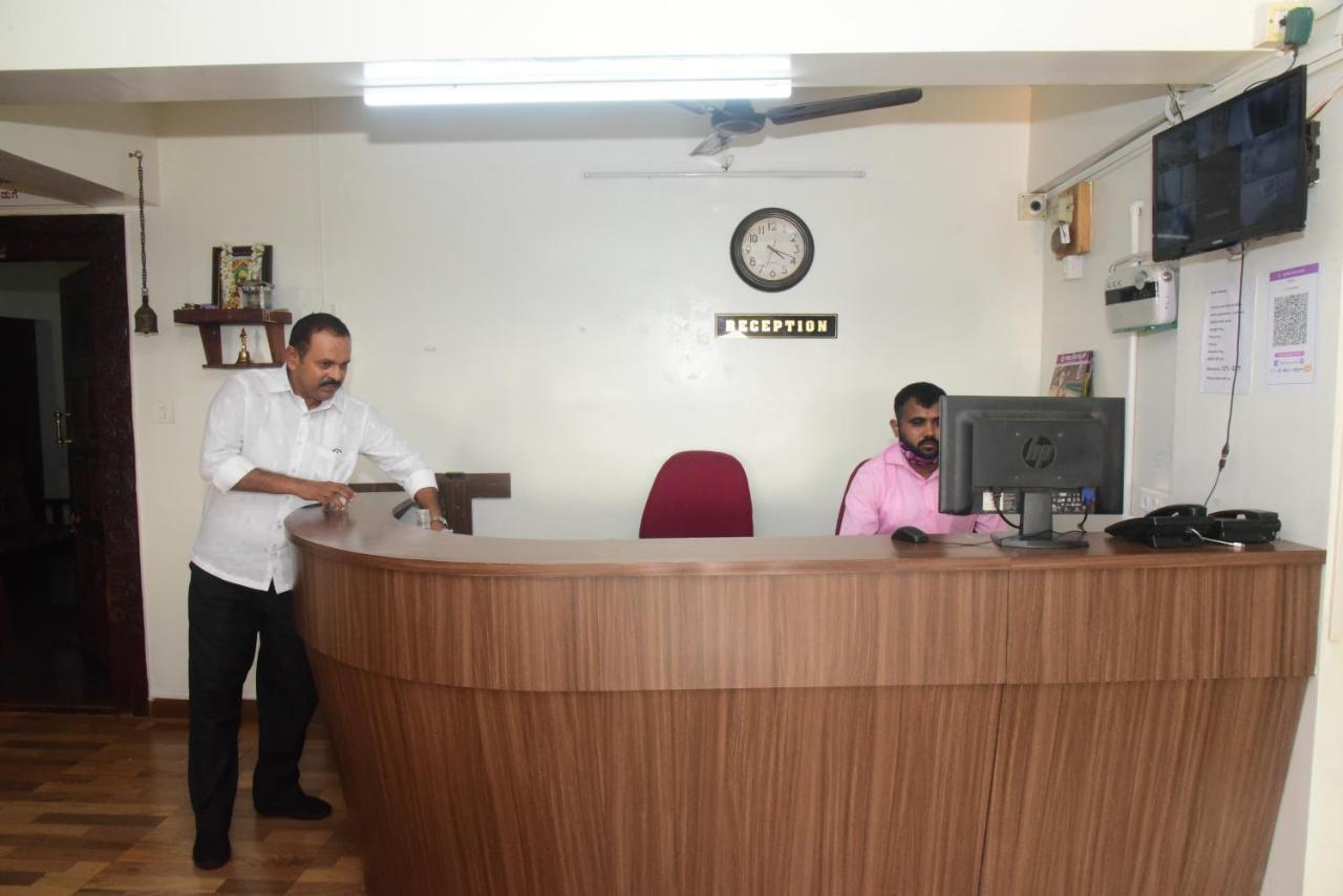 R S Bhavan Manipal Bagian luar foto