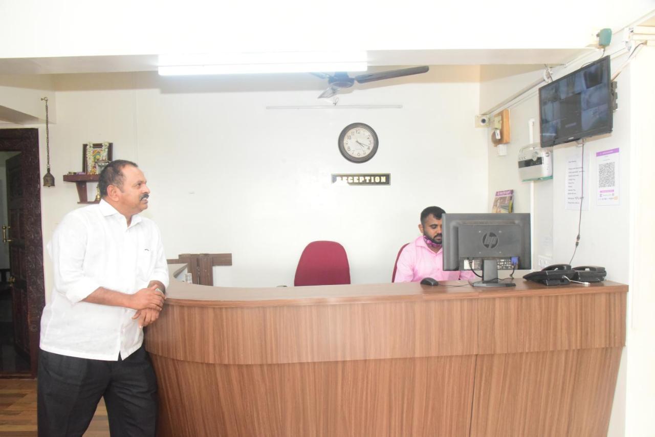 R S Bhavan Manipal Bagian luar foto